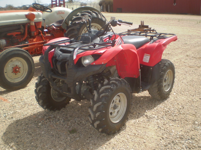 Yamaha 700 Grizzly 4x4 ATV